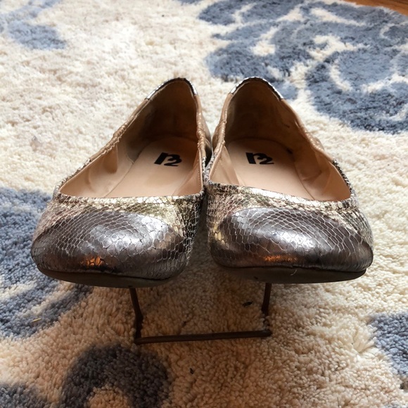 R2 Noella Flats - Picture 5 of 7